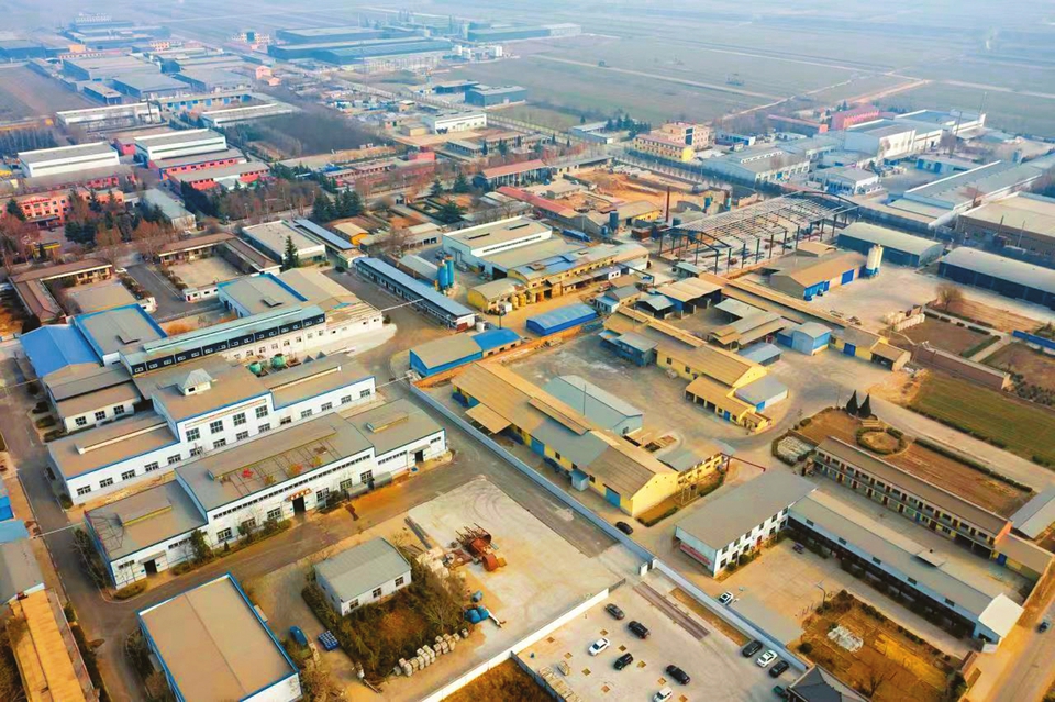 建设中的混凝土外加剂专业镇。.jpg